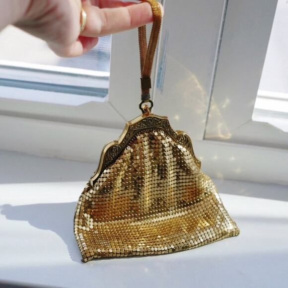 Whiting & Davis Gold Mesh Bag Antique 1950s Evening Bag Clutch Mini-Bag Petite - Picture 5 of 15